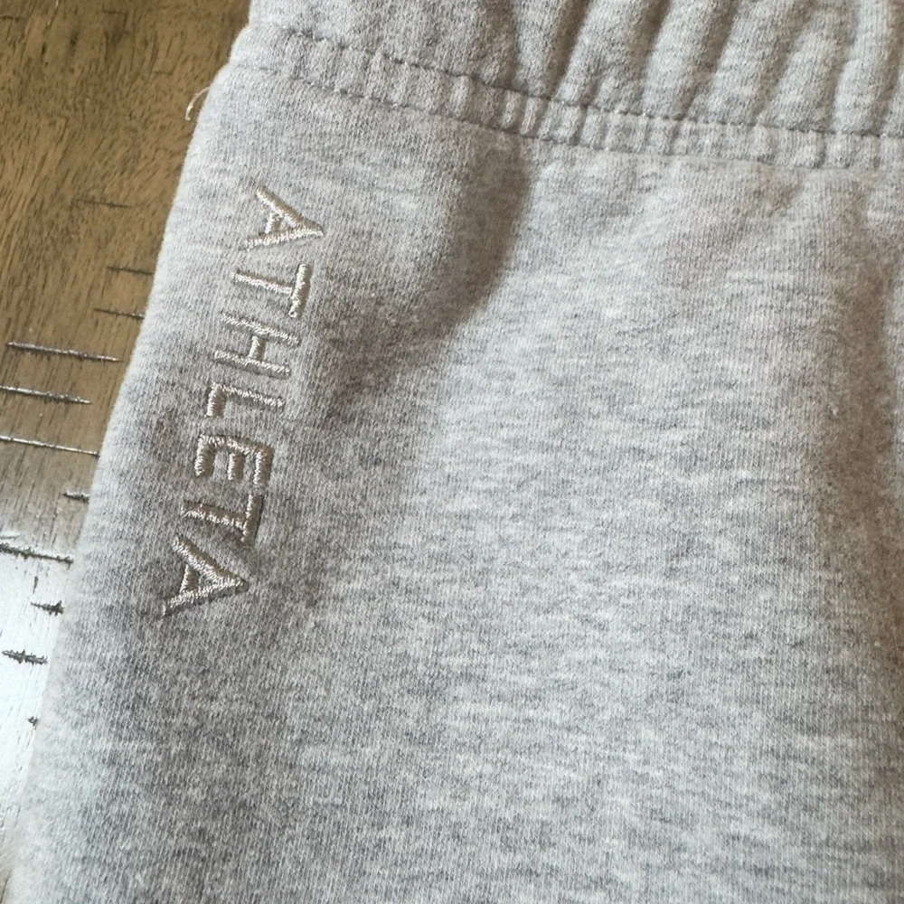 Athleta Men's Light Gray Joggers